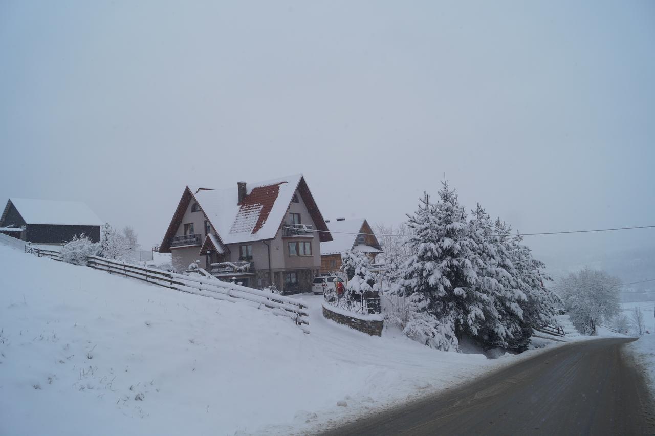 Apartamenty I Pokoje Rodzinne Czarna Góra Buitenkant foto